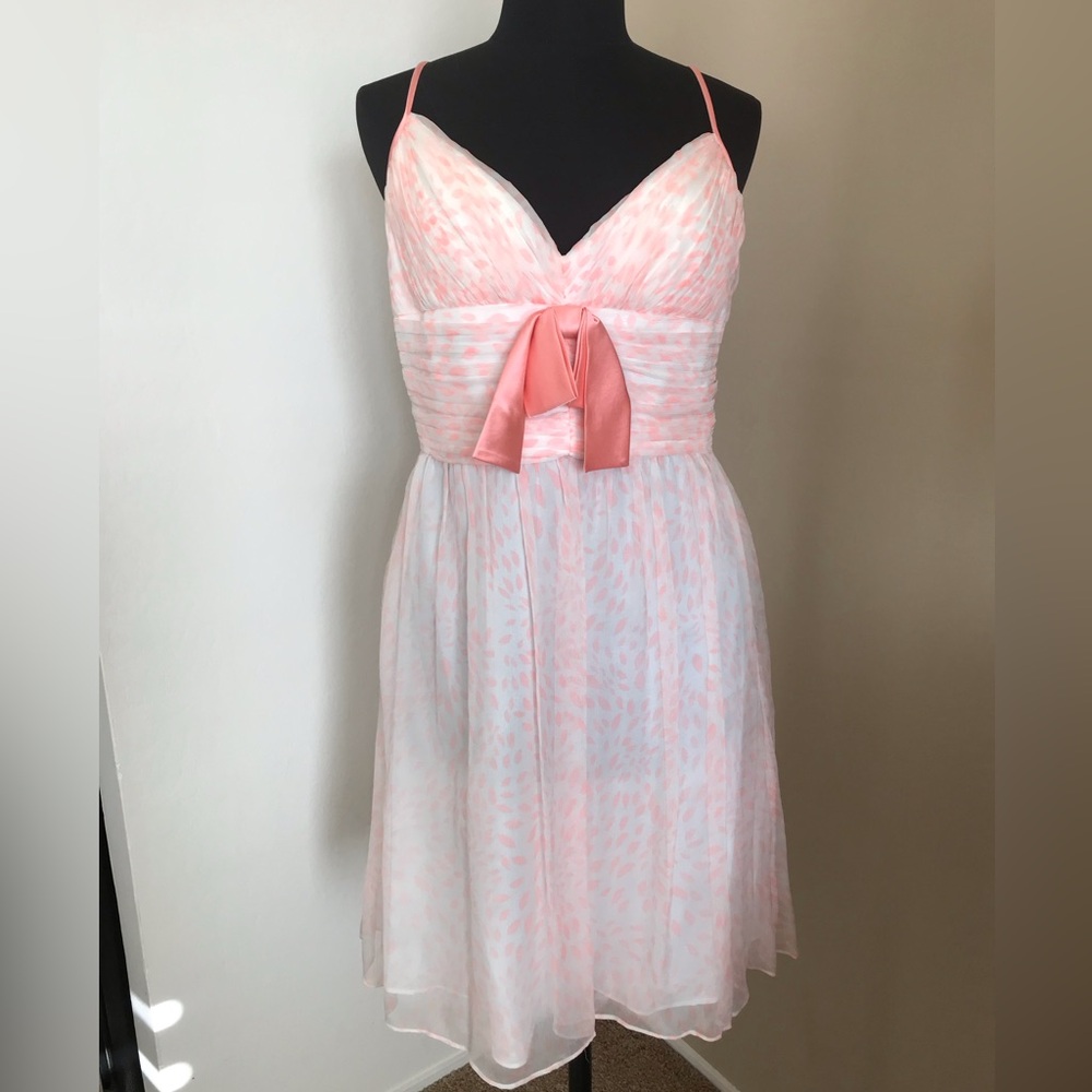 Maggy London silk white chiffon sweetheart neckline cocktail prom dress Size 8P